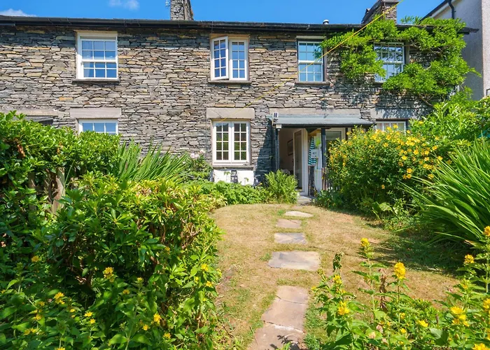 Red Robin - With Parking For One Car Casa de Férias